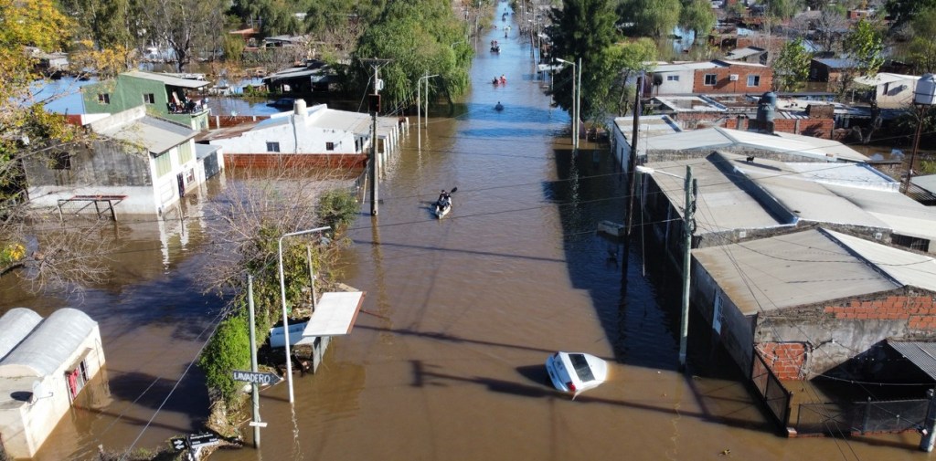 Ya hay dos fallecidos por las inundaciones y continúan la búsqueda de personas desaparecidas 