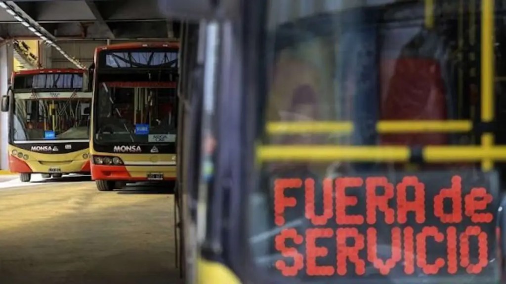 Paro sorpresivo de colectivos afecta a 26 líneas del&nbsp;AMBA